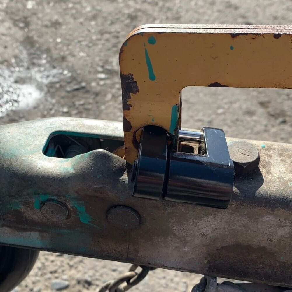 562751621